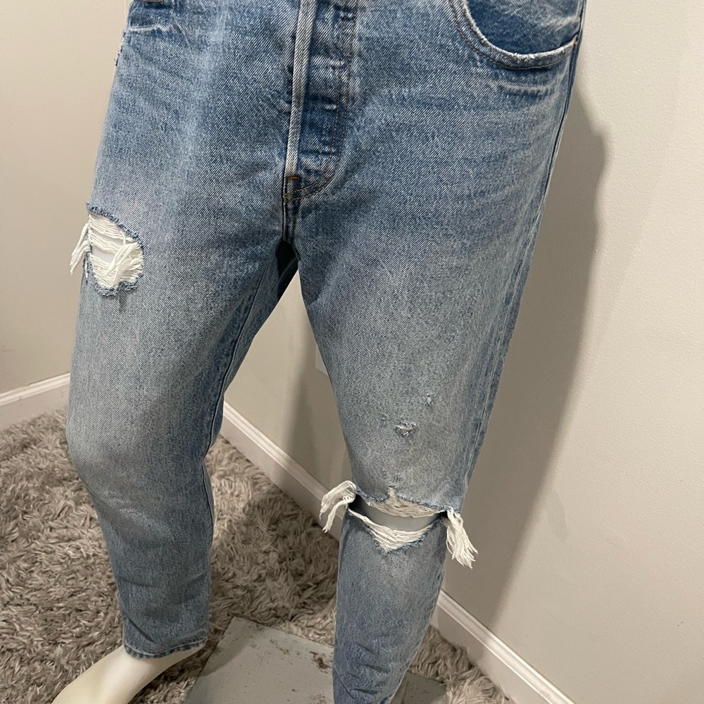 Men's Distressed Blue Jeans